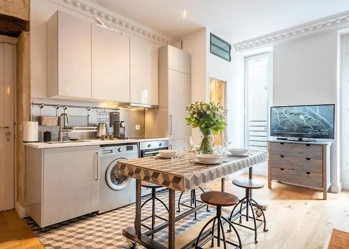 # Republique # Paris2 # Chatelet # 2bedrooms باريس
